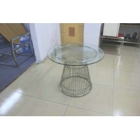 Panton Wire Table